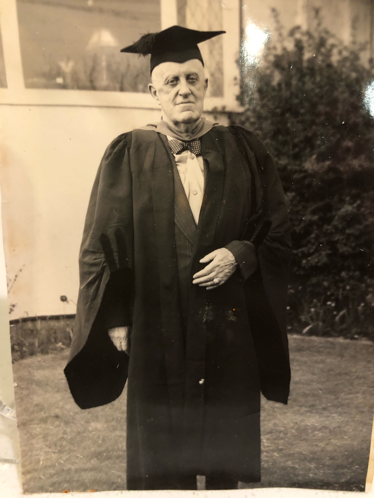 Tadeusz Halpert-Scanderbeg at the University of British Columbia, ca. 1950. Photo: Belweder North Shore Polish Association